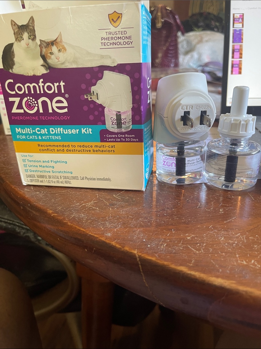 Comfort Zone Multi-Cat Pheromone Diffuser Kit - Purple & White